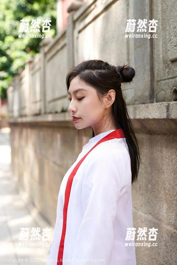 蜜桃社-杏子 蜜桃社 - 欲罢不能,杏子的美腿原图,壁纸黄页变身超模随便看。