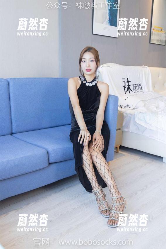 袜啵啵-甜甜圈 袜啵啵 - 厚白丝大腿袜,姑娘们私拍的完美比例——甜甜圈验证中