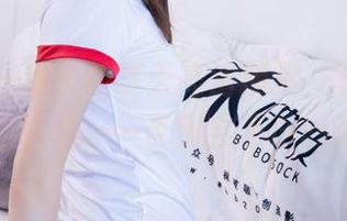 袜啵啵 - 稚予的夏天高清捕捉，下载的时候记得放轻松……否则会不小心陷进去。