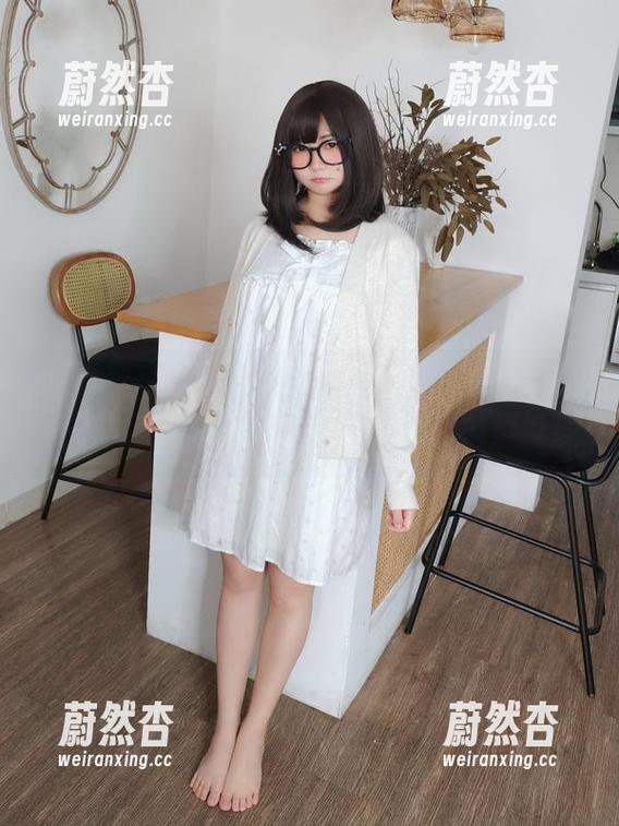 铭铭kizami 精选图库:“铭铭kizami,又在旅拍了,我们要怎样才能做到像她那样随便?”