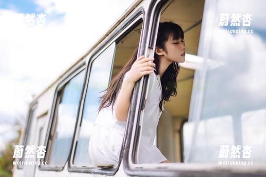 镜酱 你敢不敢?镜酱带你免费私奔,制服写真见!