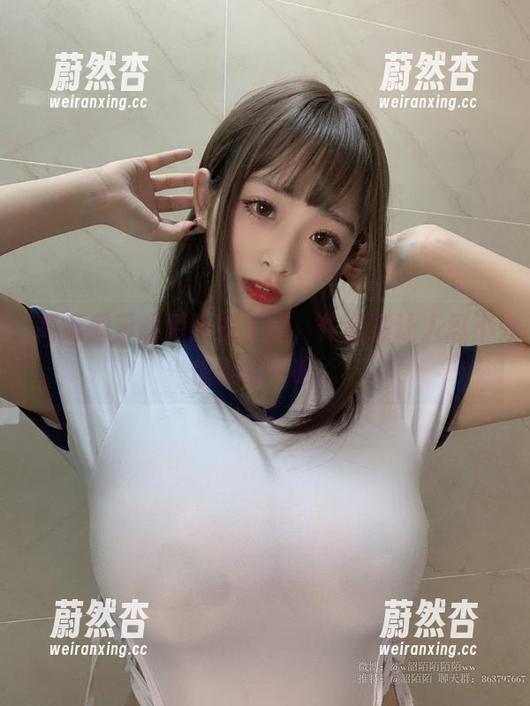 韶陌陌 高清展示韶陌陌的长腿,作品集让人忍不住再望一眼。