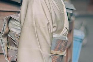 黑川的怪异福利写真：金莲瓶儿与瓶儿的相遇时刻，果然吸引眼球！