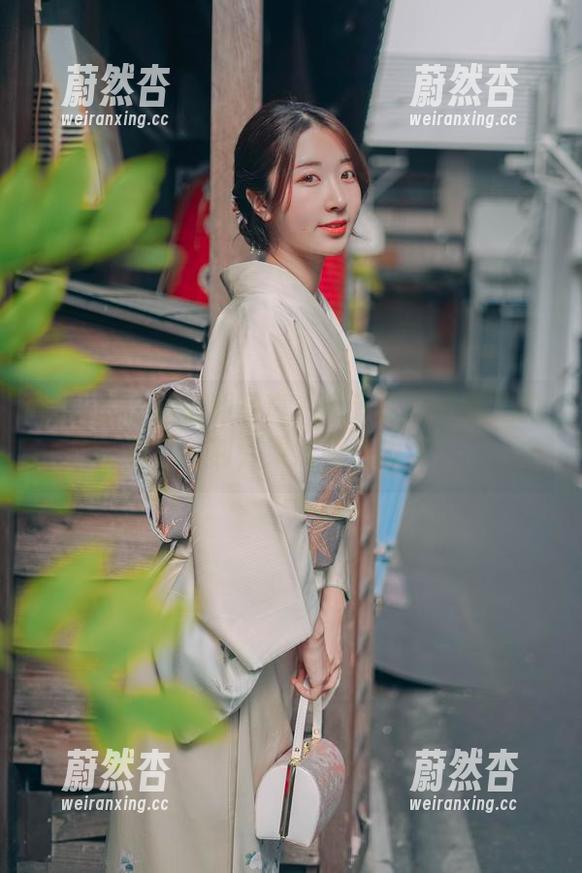 黑川 黑川的怪异福利写真:金莲瓶儿与瓶儿的相遇时刻,果然吸引眼球!